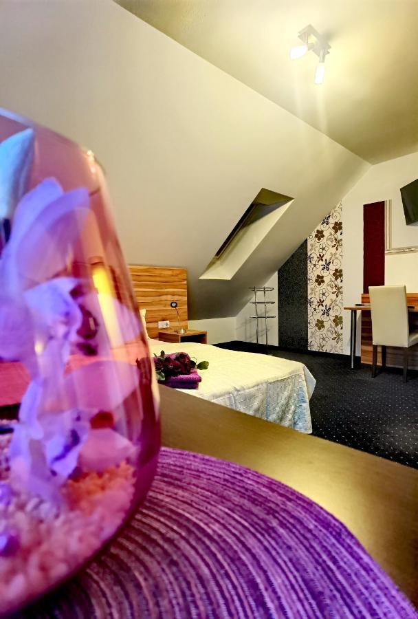 Lion Blue Point Hotel Tulln An Der Donau Exterior foto