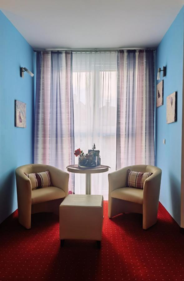 Lion Blue Point Hotel Tulln An Der Donau Exterior foto