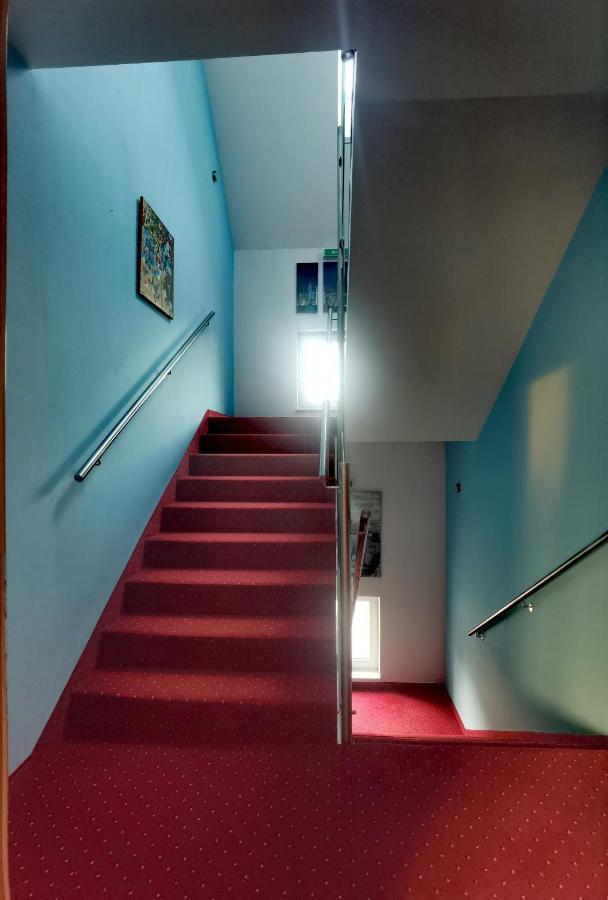 Lion Blue Point Hotel Tulln An Der Donau Exterior foto