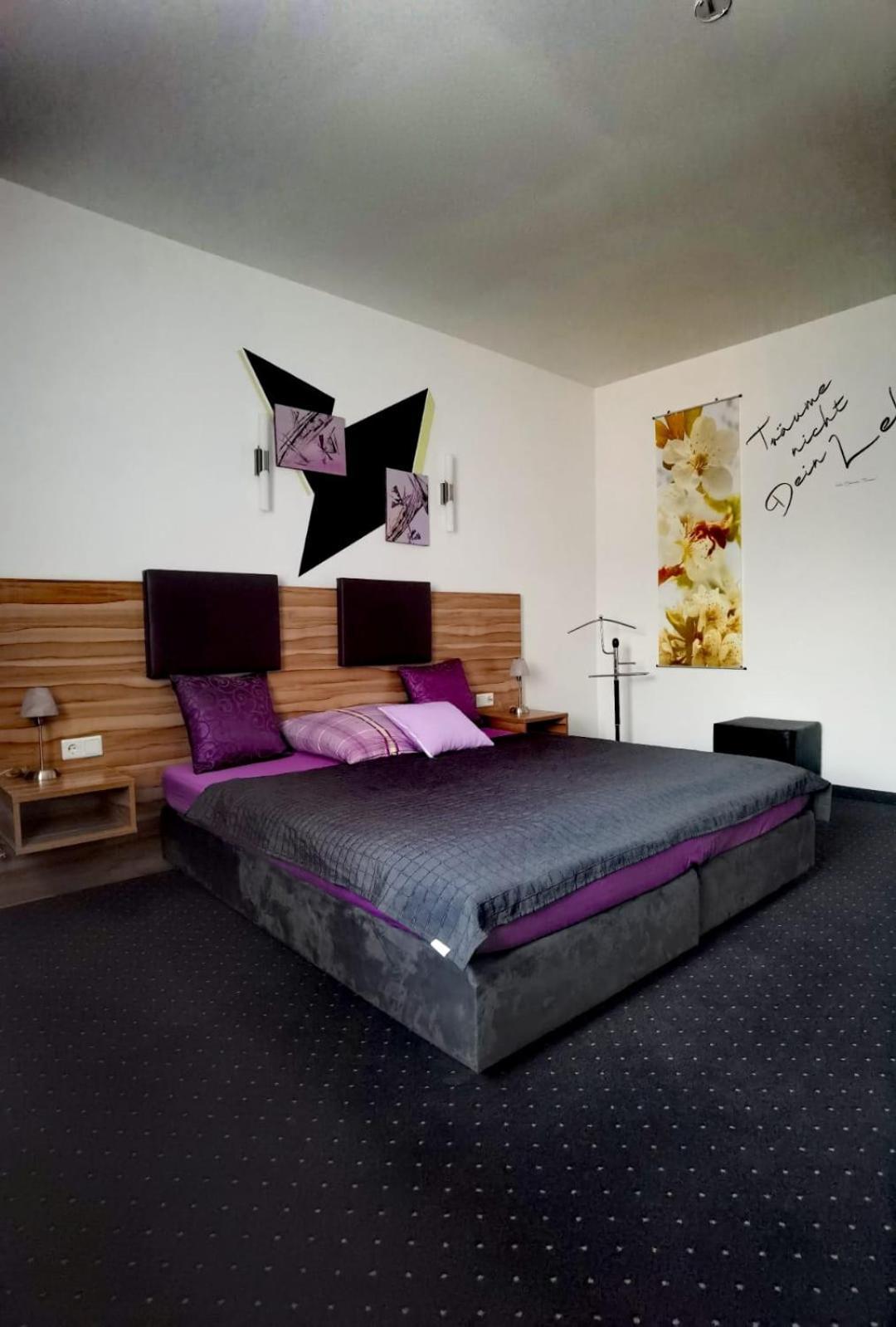 Lion Blue Point Hotel Tulln An Der Donau Exterior foto